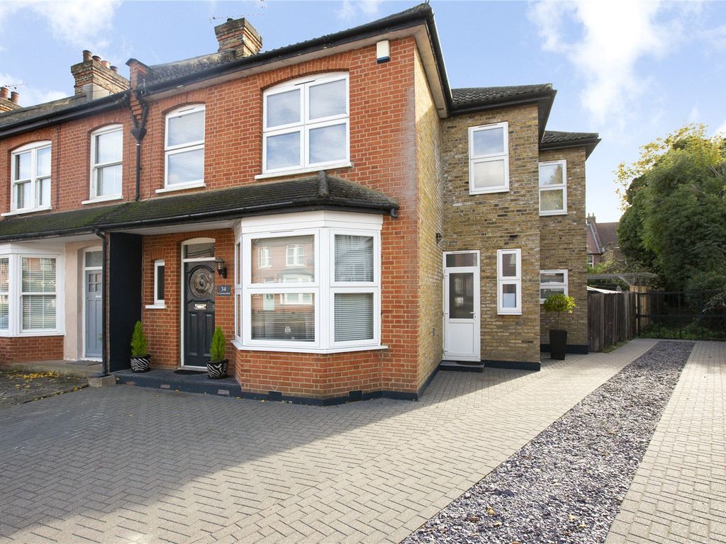 St. Lawrence Road, Upminster RM14  