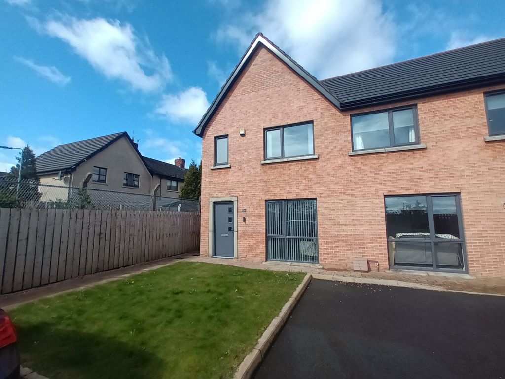3 bed semidetached house to rent in Glenwell Mews, Newtownabbey