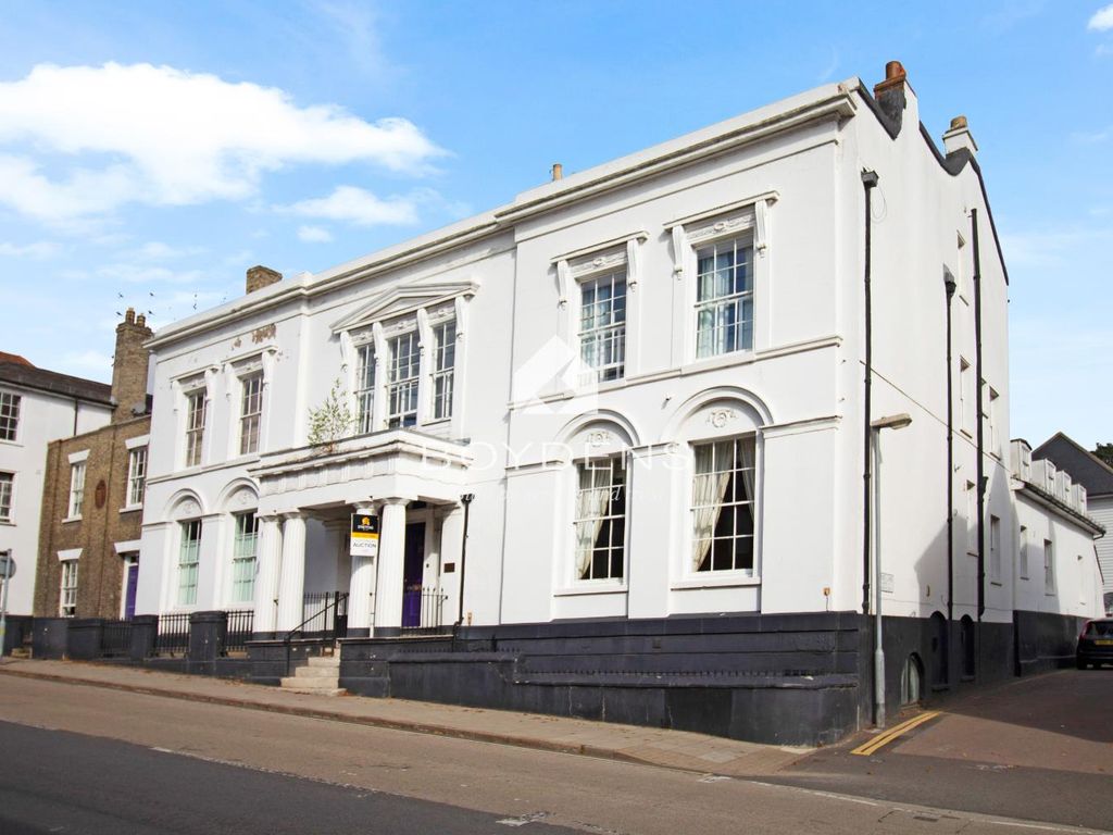 Belgrave Place, East Hill, Central Colchester CO1  