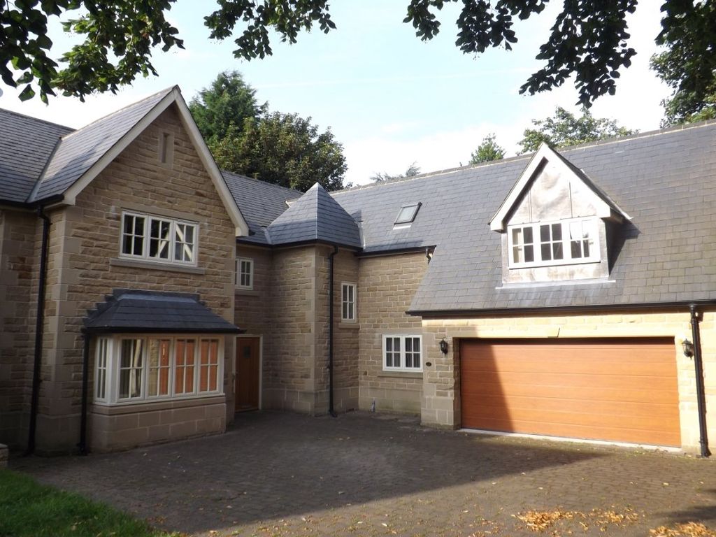 5 bed detached house for sale in Crow Hill Rise, Mansfield