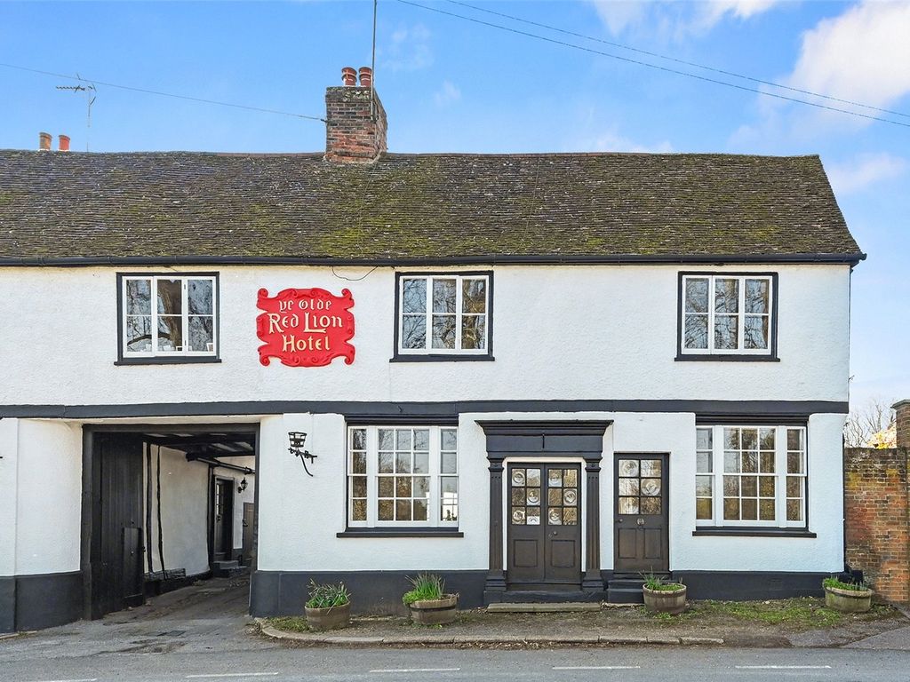 4 bed end terrace house for sale in High Street, Much Hadham
