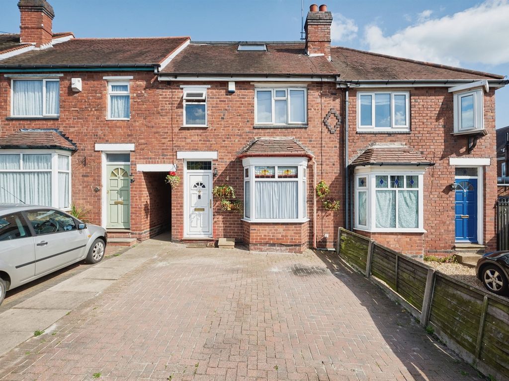 4 bed terraced house for sale in Doris Road, Coleshill, Birmingham B46