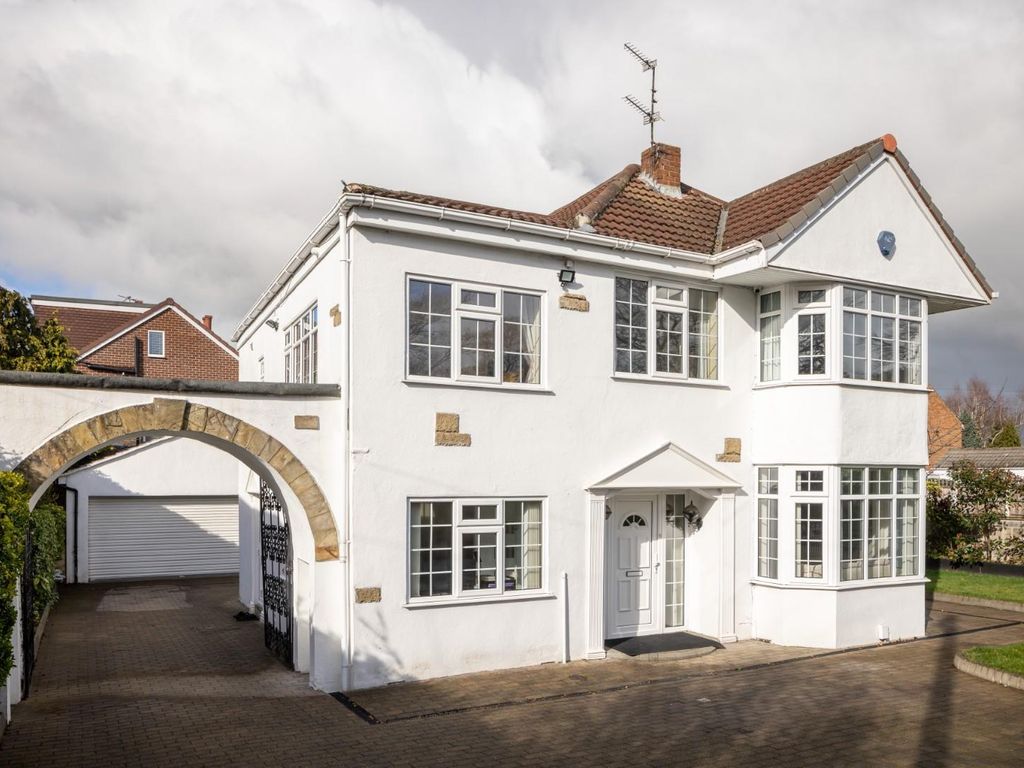 4 bed detached house for sale in Tinshill Road, Cookridge, Leeds LS16