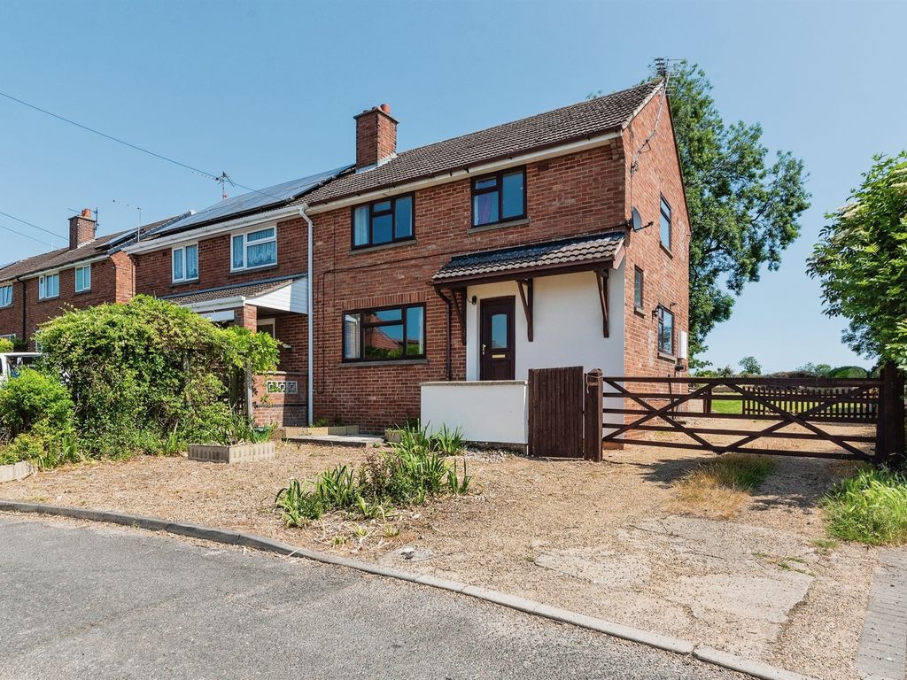 3 bed semidetached house for sale in Coronation Road, Corby Glen