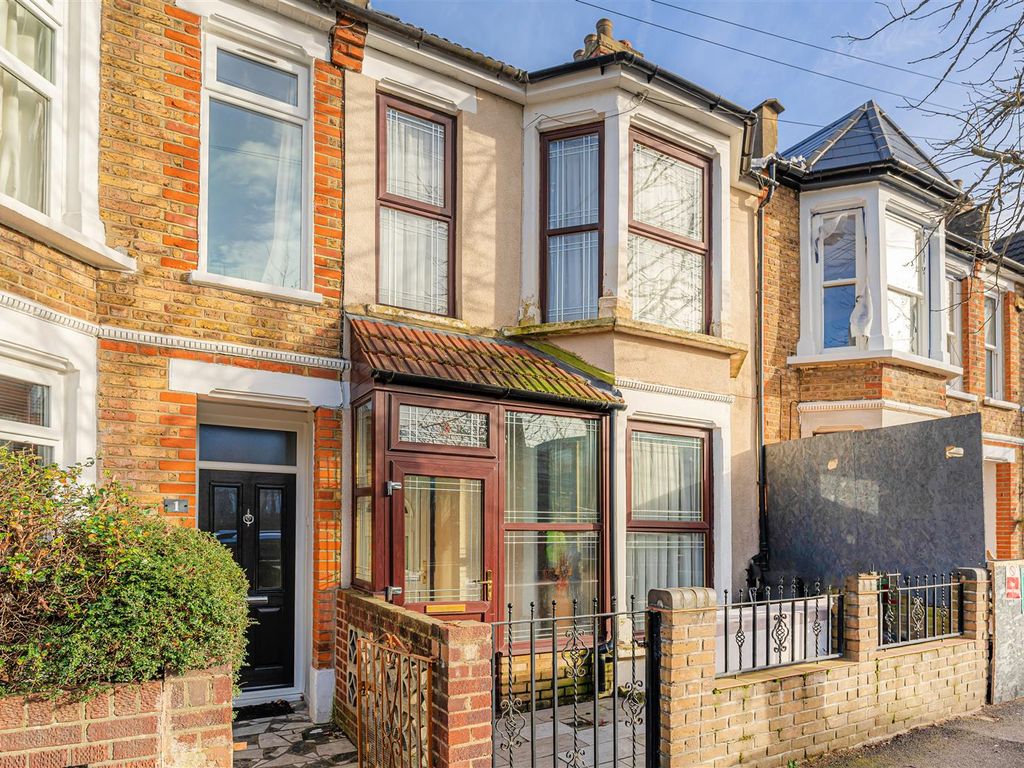 3 bed terraced house for sale in Melville Road, London E17, £750,000