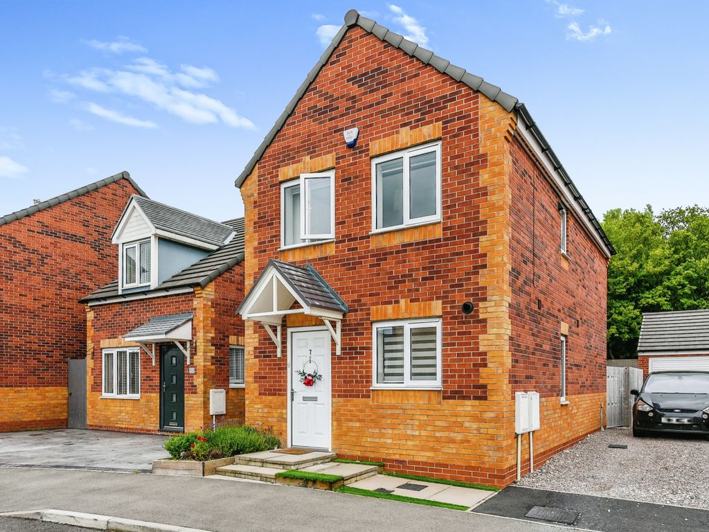 3 bed semidetached house for sale in Luddington Drive, Skelmersdale