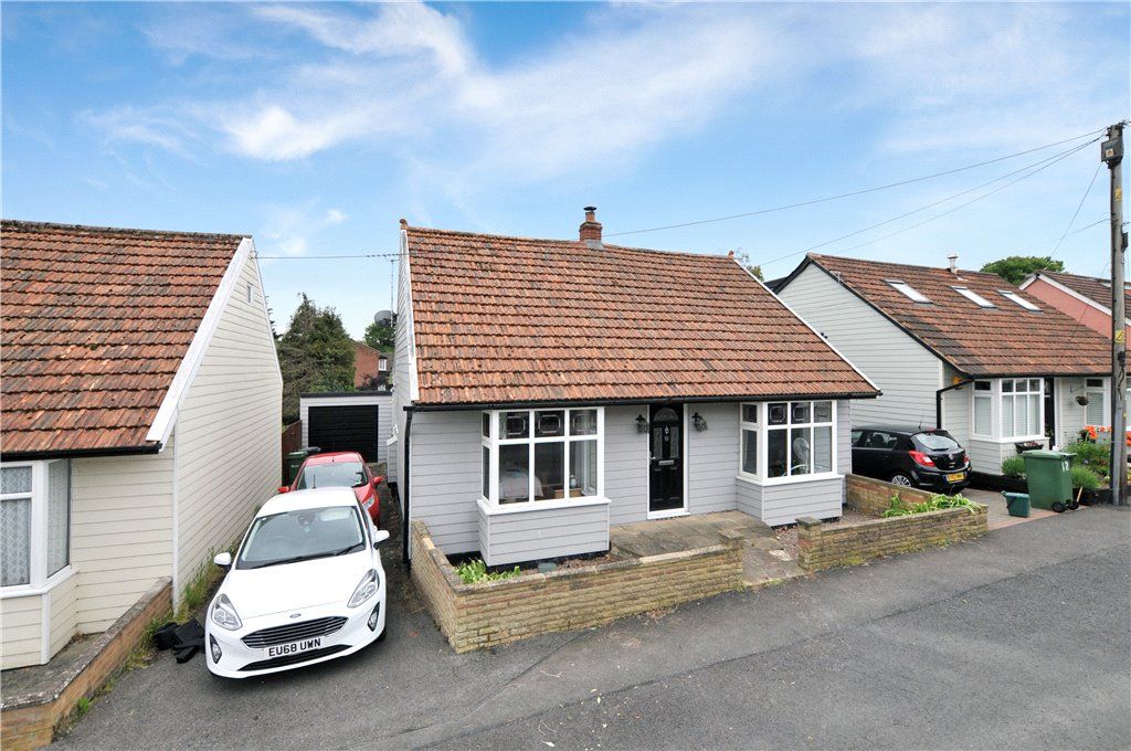 2 bed bungalow for sale in Cambridge Avenue, Sible Hedingham, Halstead