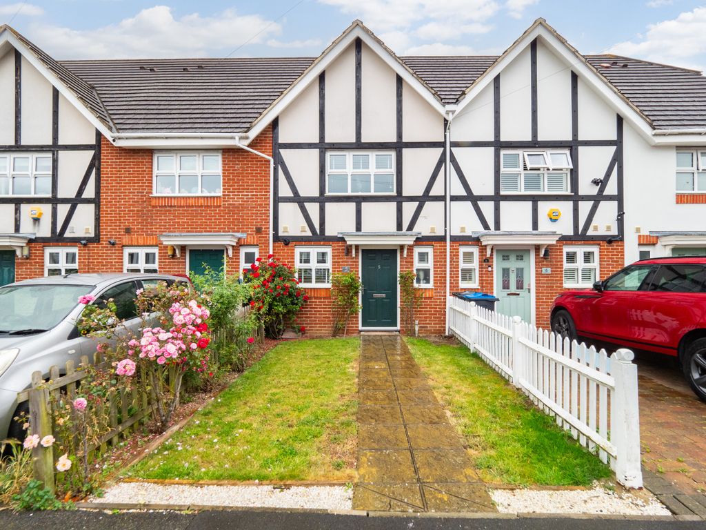 3 bed terraced house for sale in Aragon Place, Morden SM4, £550,000