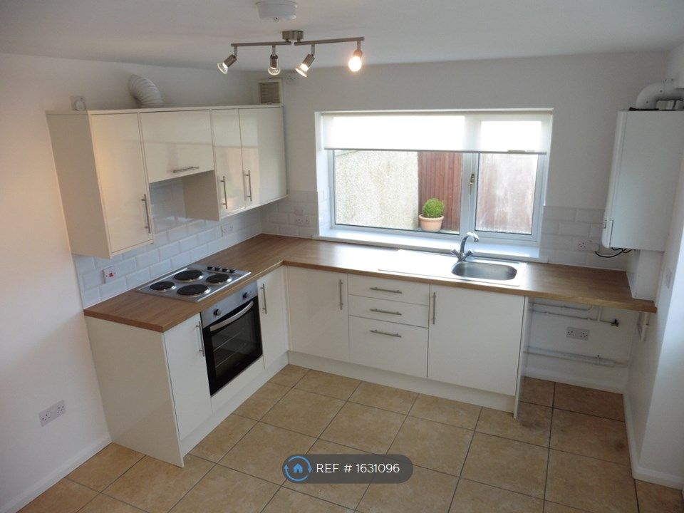 2 bed flat to rent in Manselton, Swansea SA5 Zoopla