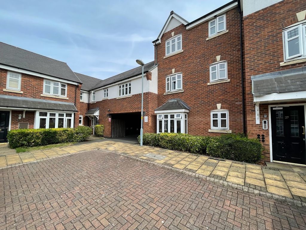2 bed flat for sale in Cardinal Close, Edgbaston, Birmingham B17 Zoopla