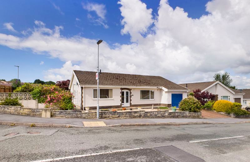 3 bed detached bungalow for sale in Awel Tywi, Llangunnor, Carmarthen