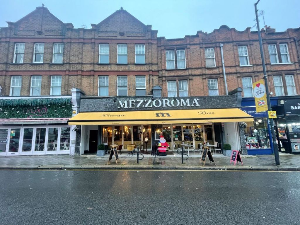 66E Walm Lane, Brent, London NW2