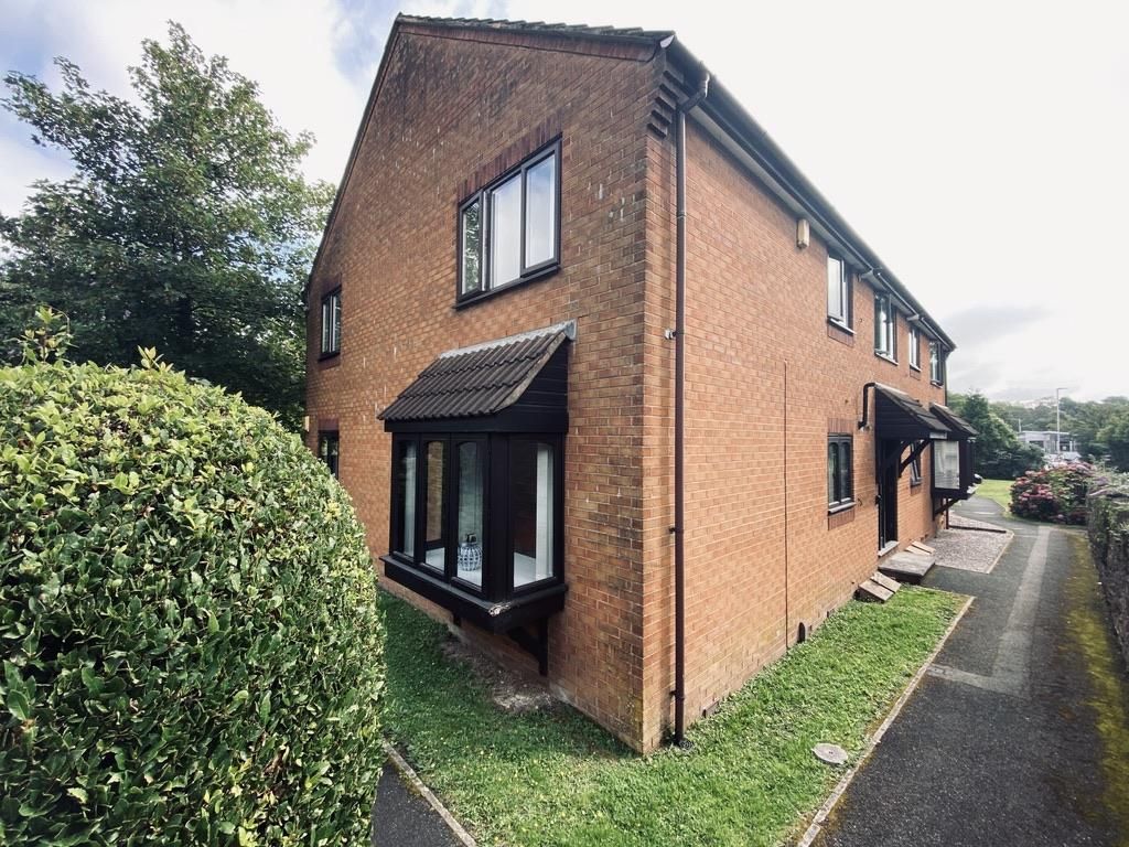 2 bed flat to rent in St. Marys Close, Plympton, Plymouth PL7, £850 pcm