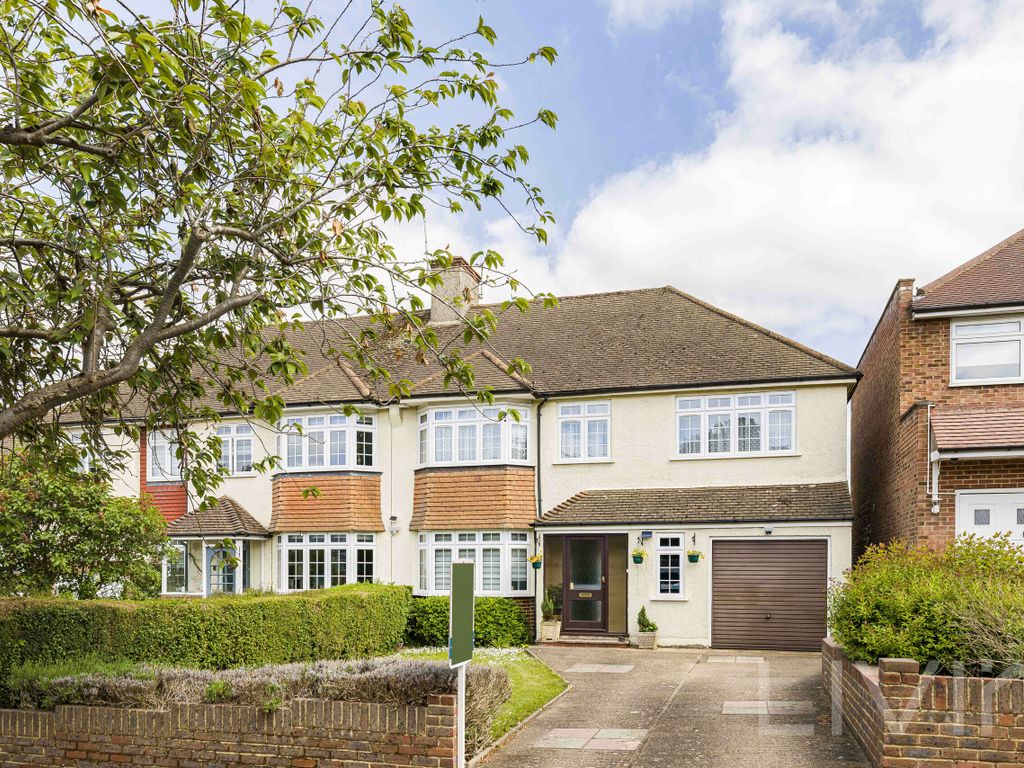 5 bed semidetached house for sale in Crossways, Croydon CR2, £625,000 Zoopla