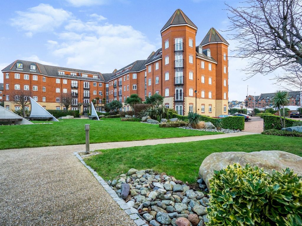 2 bed flat for sale in Quebec Quay, Liverpool, Merseyside L3 Zoopla