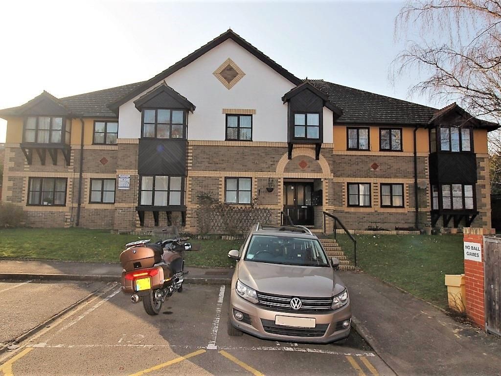 1 bed flat for sale in Walkers Place, Reading RG30 Zoopla