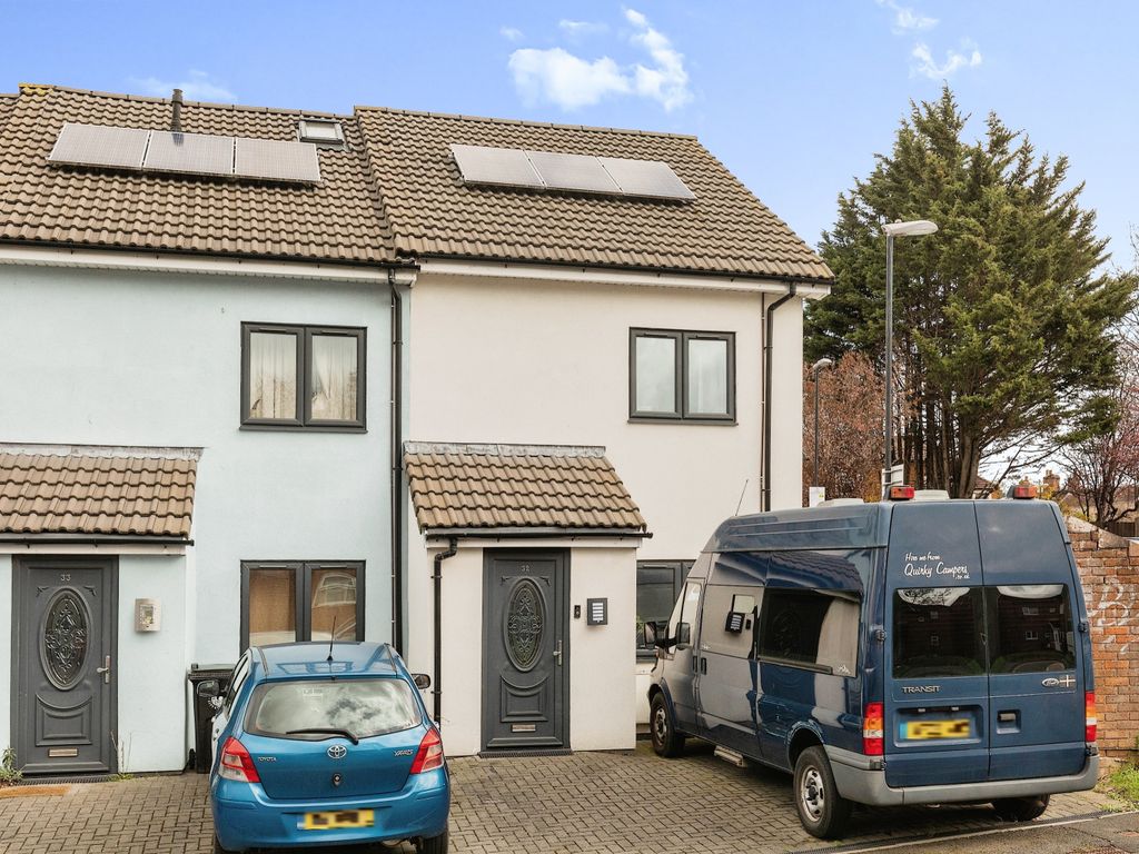 3 bed end terrace house for sale in Fox Road, Easton BS5 Zoopla