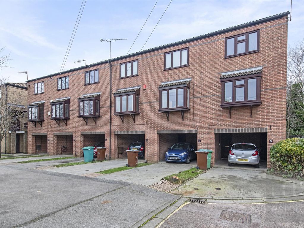 3 bed town house for sale in Lenton Manor, Lenton, Nottingham NG7, £