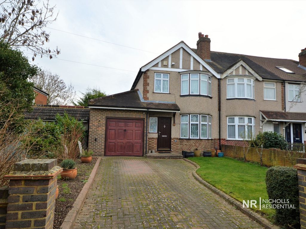 3 bed end terrace house for sale in Church Lane, Chessington, Surrey