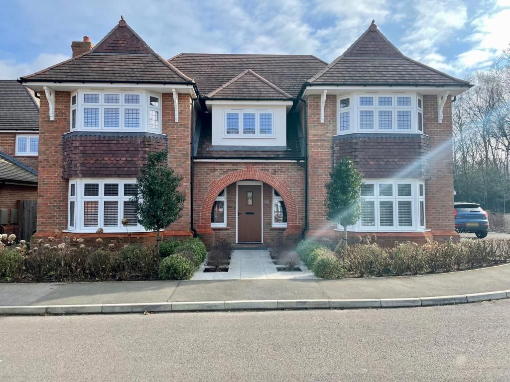 5 bed detached house for sale in Bisley, Surrey GU24 Zoopla