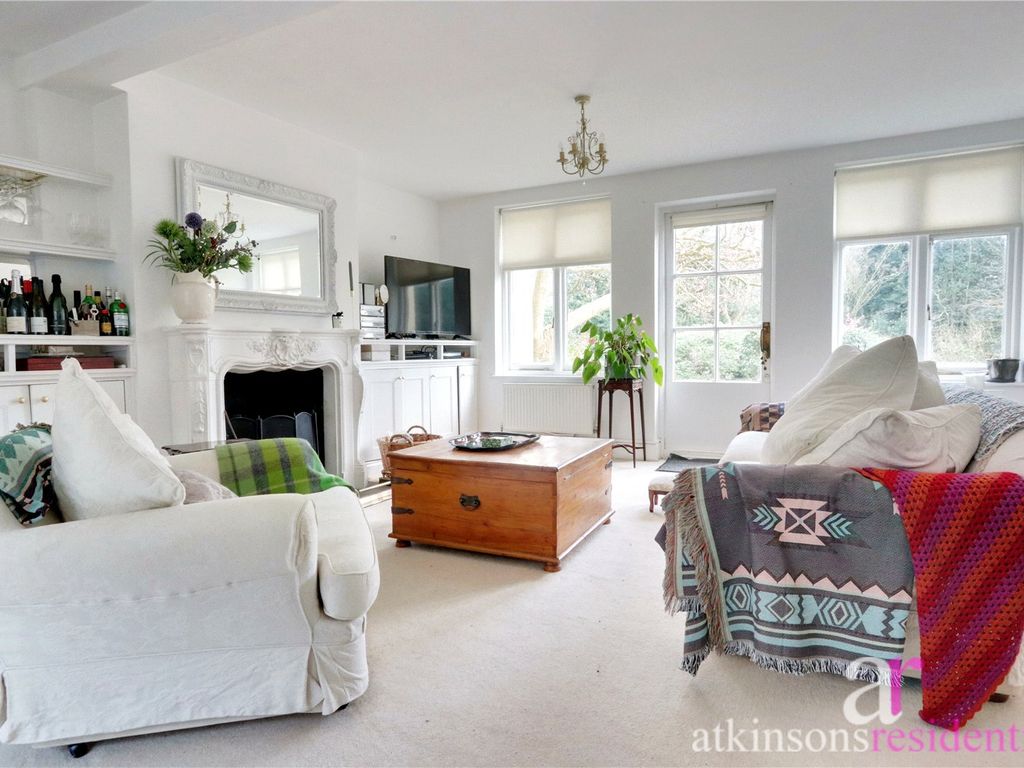 4 bed detached house for sale in Forty Hill, Enfield, Middlesex EN2, £