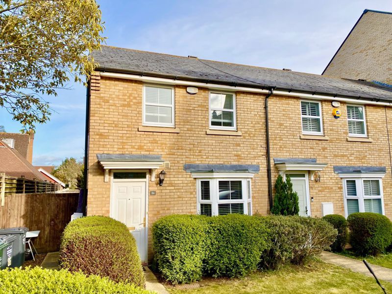 3 bed end terrace house for sale in Sandringham Drive, Dartford DA2