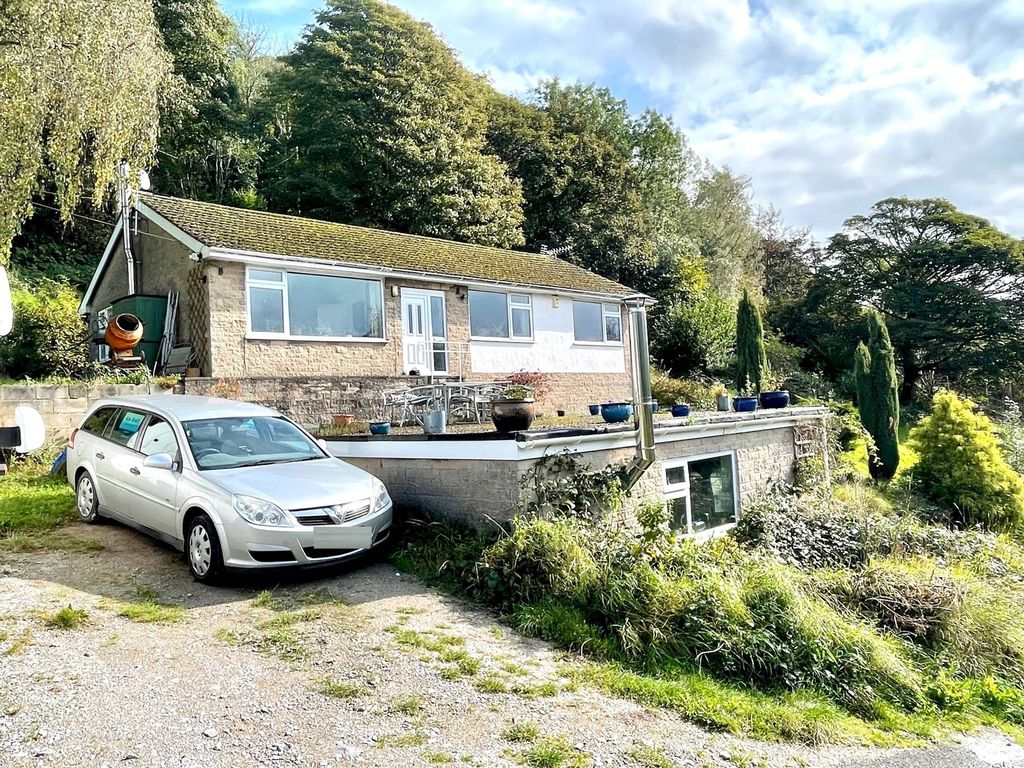 3 bed detached bungalow for sale in Wakebridge, Matlock DE4, £600,000