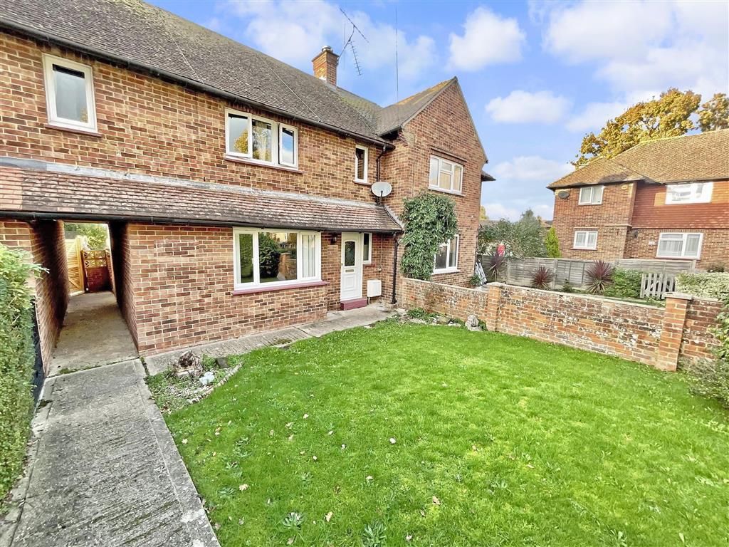 3 bed terraced house for sale in Drivers Mead, Lingfield, Surrey RH7