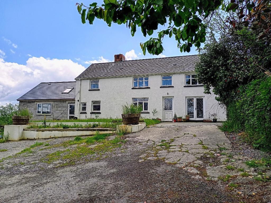 5 bed property for sale in Crosshands Road, Pontarddulais, Swansea SA4 Zoopla