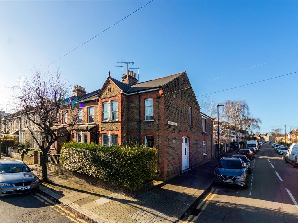 2 bed flat for sale in Marlborough Road, London N22, £425,000 Zoopla