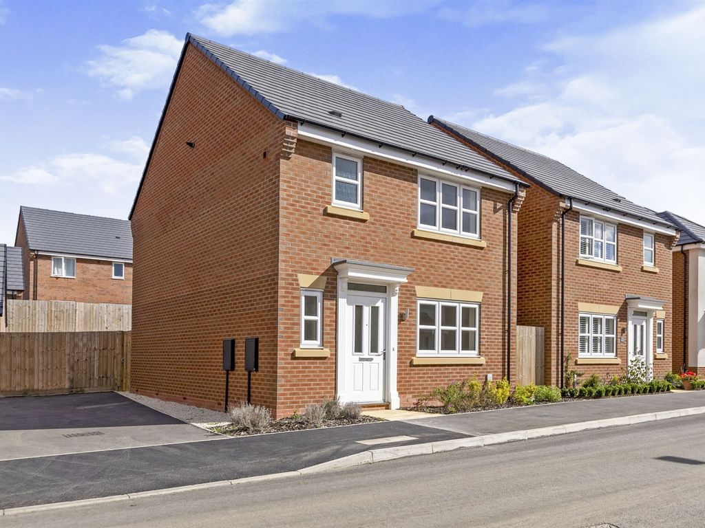 3 bed detached house for sale in Palmer Avenue, Bottesford, Nottingham