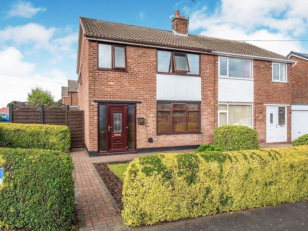 3 bed semidetached house for sale in Delamere Road, Skelmersdale