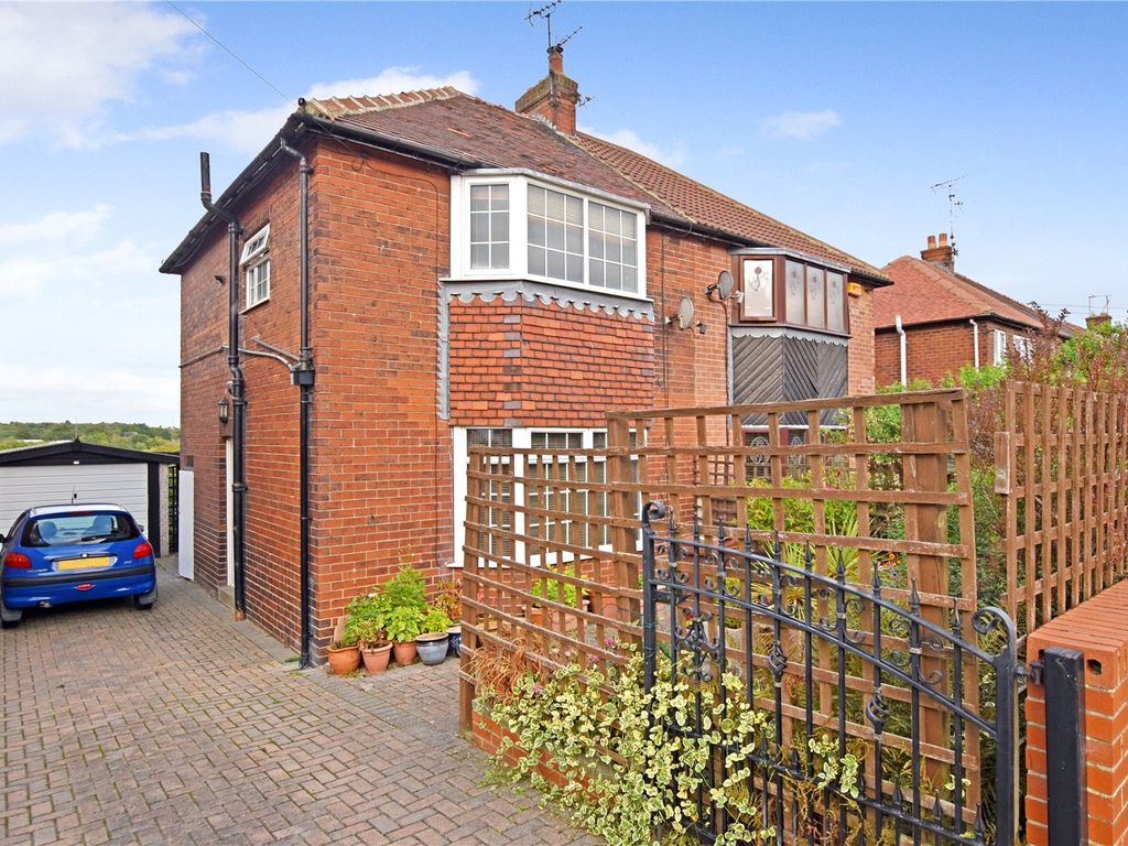 2 bed semidetached house for sale in Casson Avenue, East Ardsley