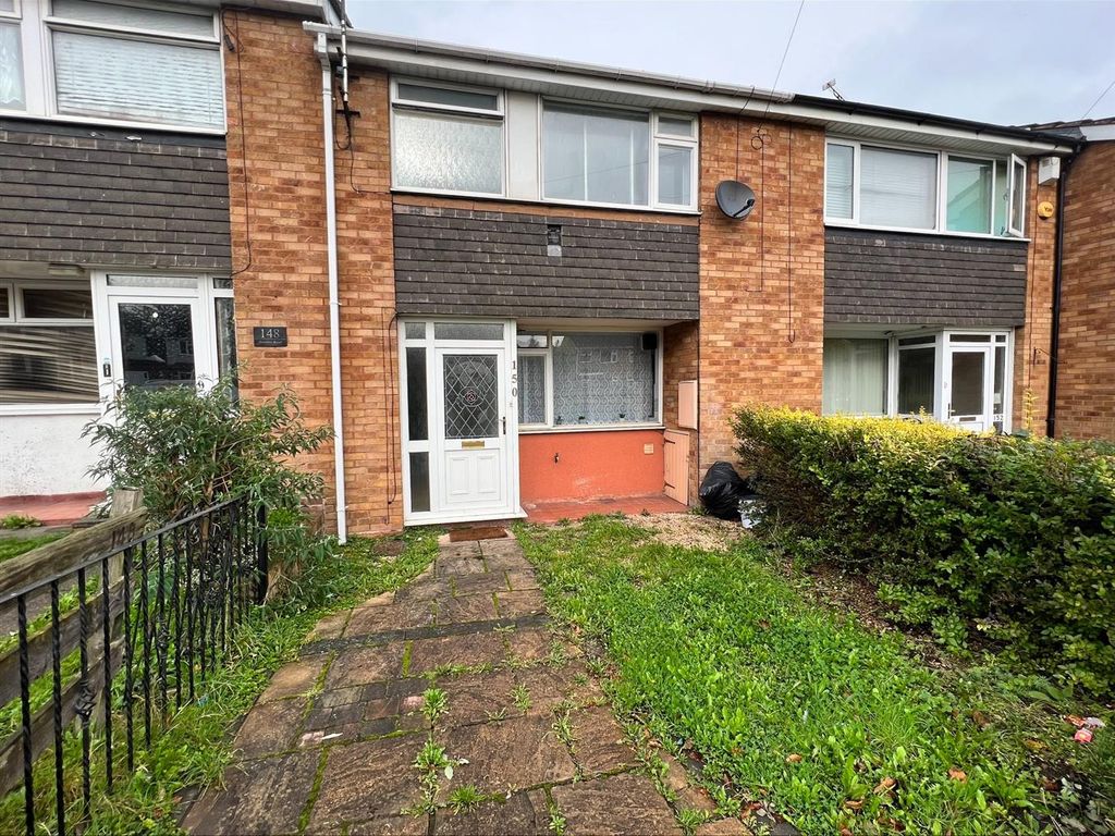 3 bed terraced house to rent in Beeches Road, Great Barr, Birmingham