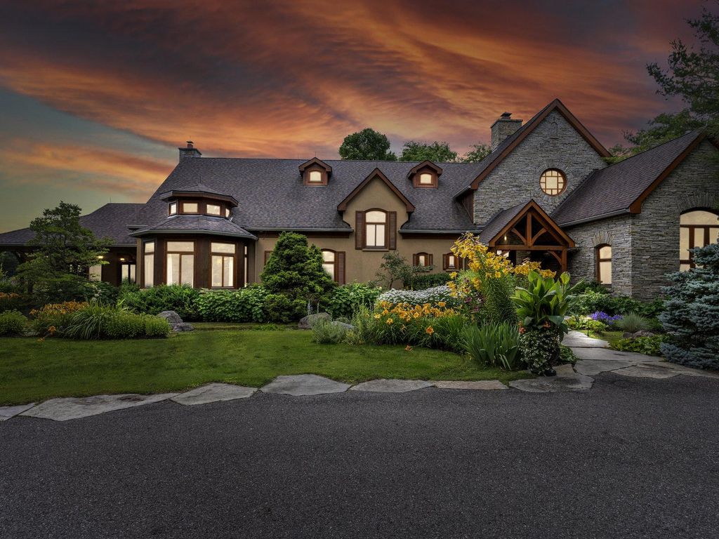 6 bed detached house for sale in 16496 Ninth Line, Whitchurch