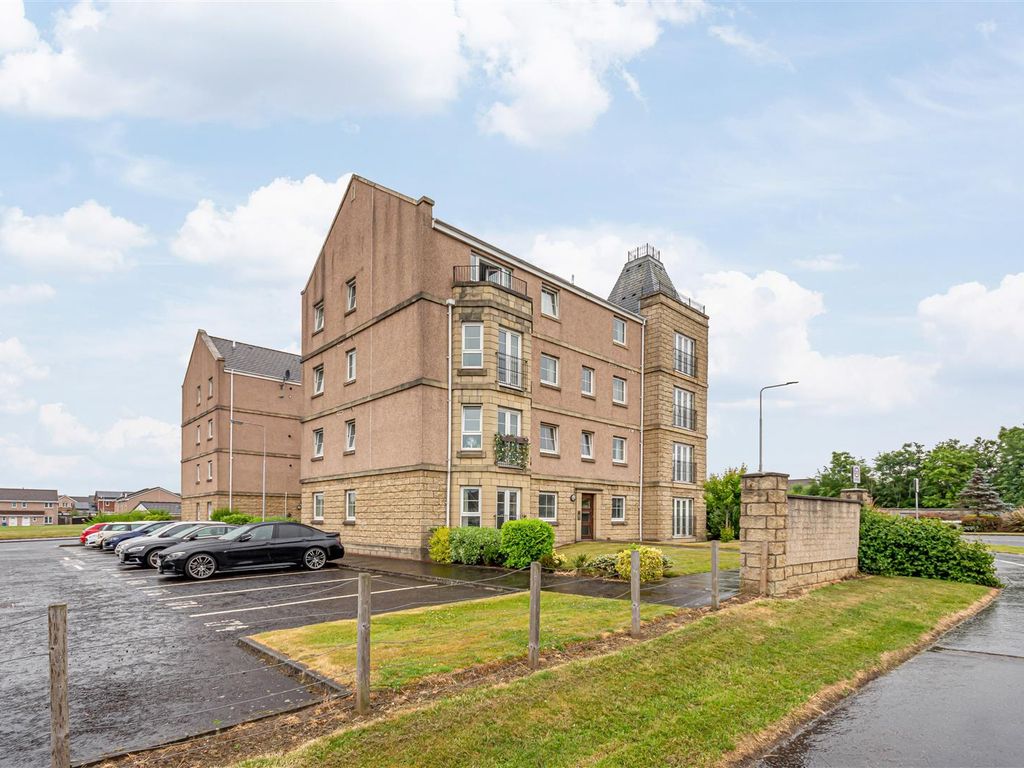 2 bed flat for sale in 162 Inverewe Place, Dunfermline KY11 Zoopla