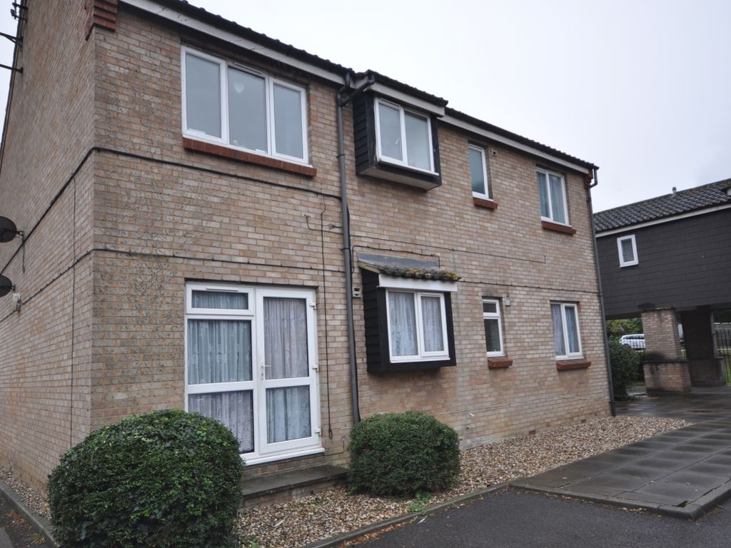 1 bed flat to rent in Beech Road, Basildon SS14 - Zoopla