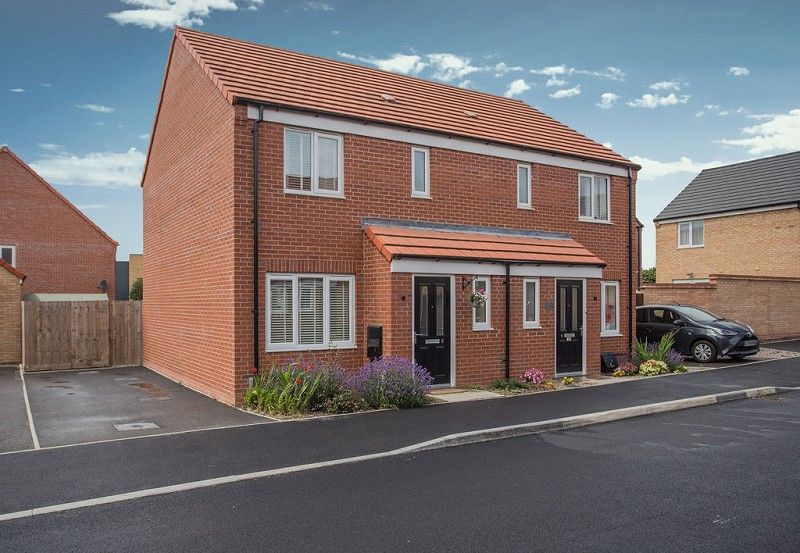 3 bed semidetached house for sale in Fabian Grove, Cardea