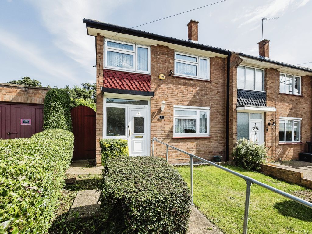 2 bed end terrace house for sale in Vicarage Road, Woodford Green IG8