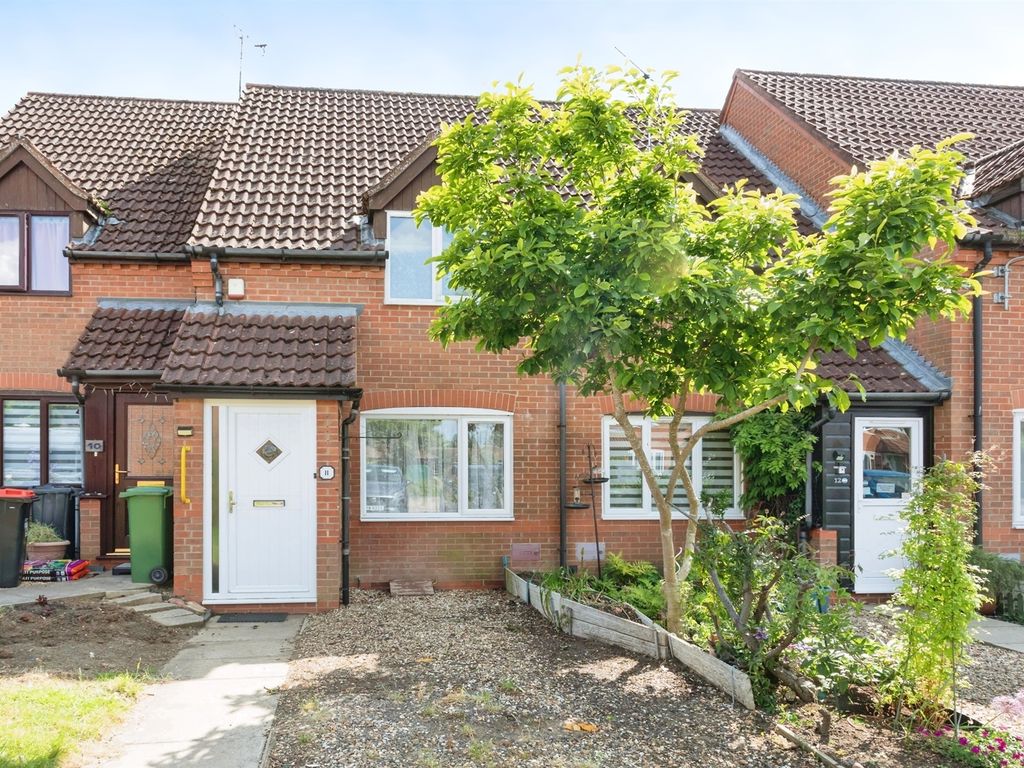 2 bed terraced house for sale in Duchess Grove, Wavendon Gate, Milton