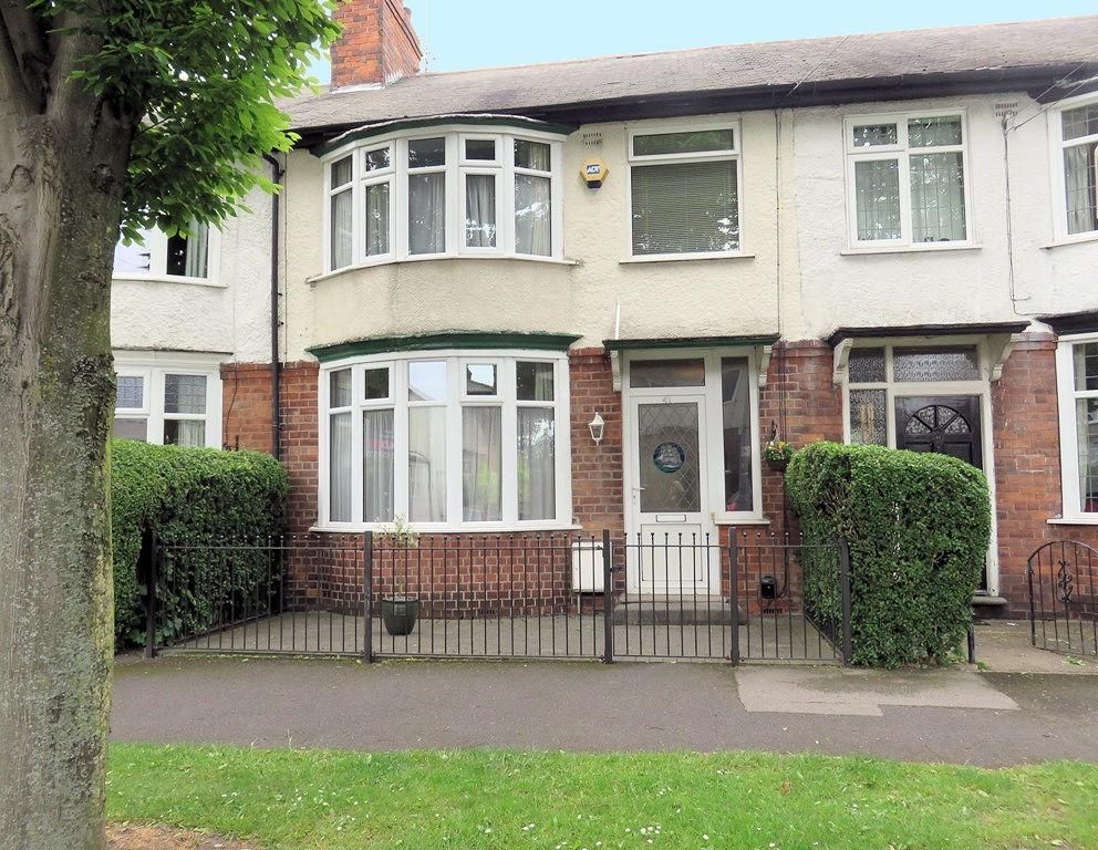 3 bed terraced house to rent in Desmond Avenue, Hull HU6, £725 pcm Zoopla