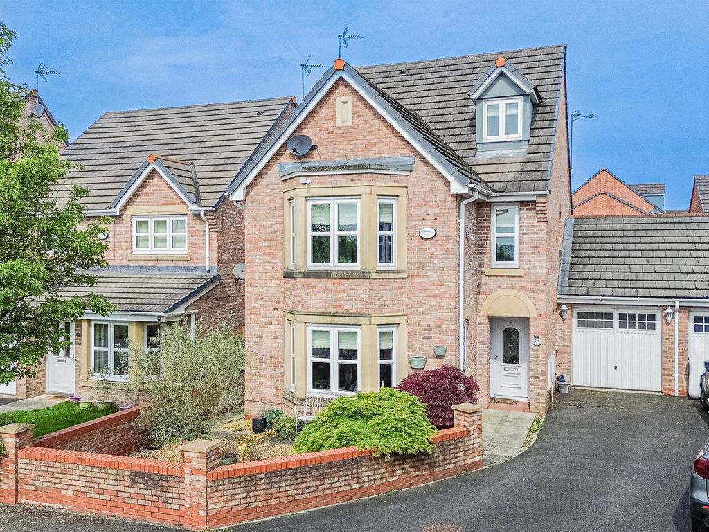 5 bed detached house for sale in Honeysuckle Avenue, Great Sankey