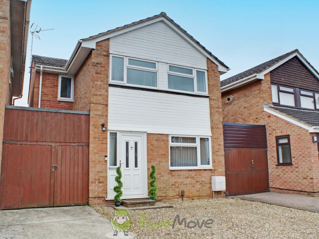 4 bed detached house for sale in Dimore Close, Hardwicke, Gloucester, 4