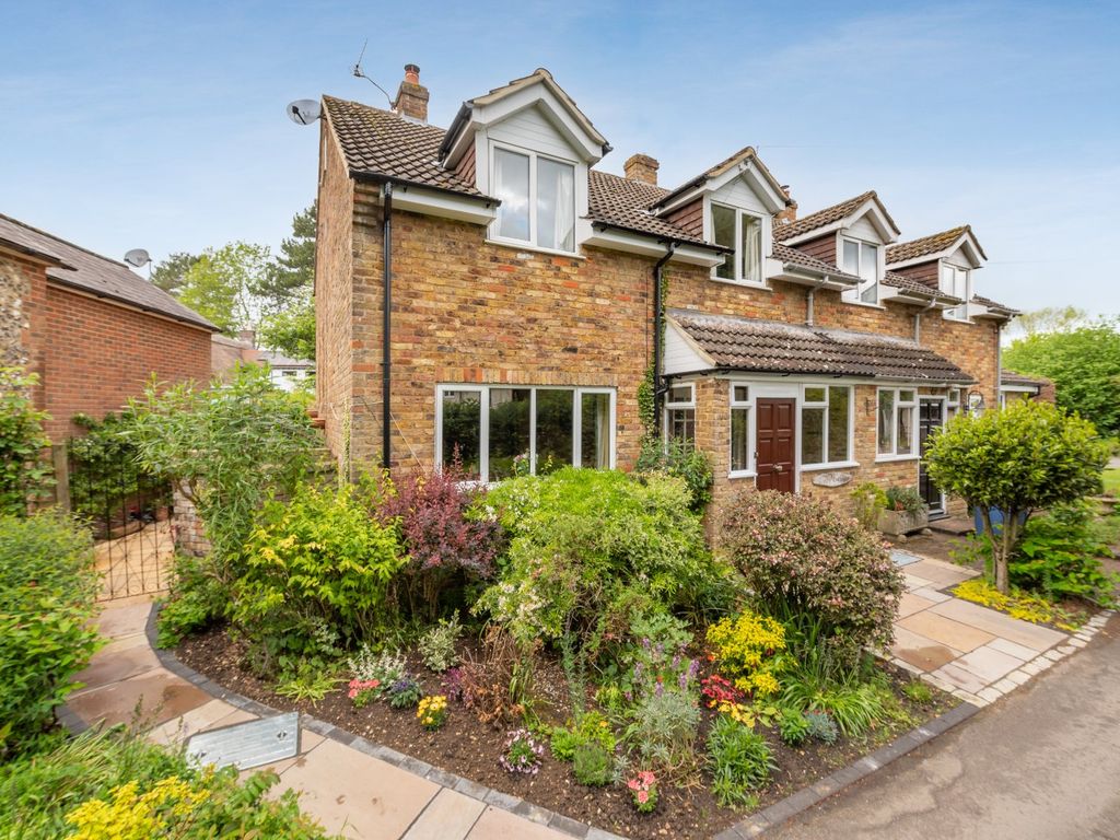 5 bed end terrace house for sale in Crown Cottages, Church Lane, Lacey