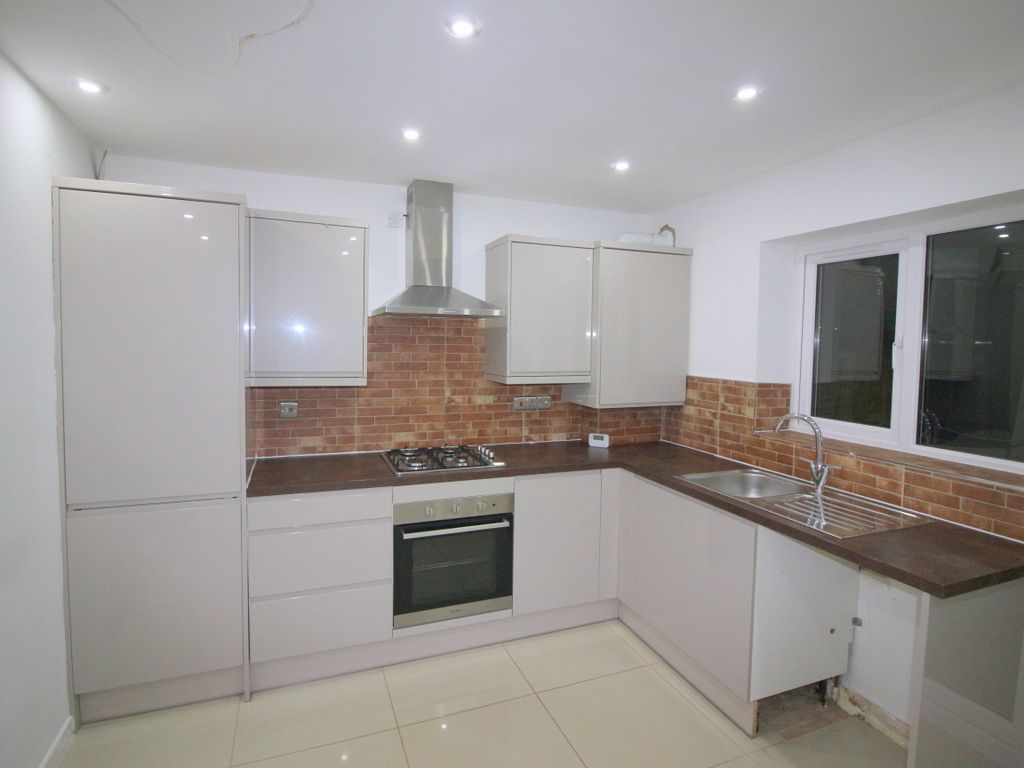 2 bed terraced house to rent in Laburnum Avenue, Birmingham B37, £950 pcm Zoopla