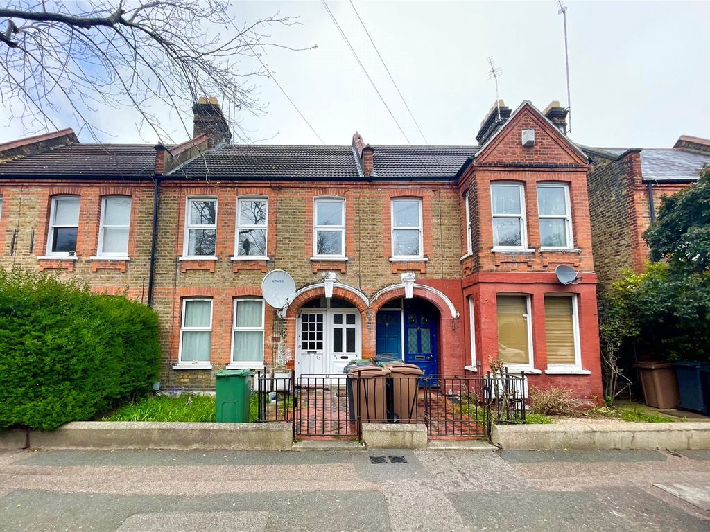 2 bed flat for sale in Brettenham Road, Walthamstow, London E17 Zoopla