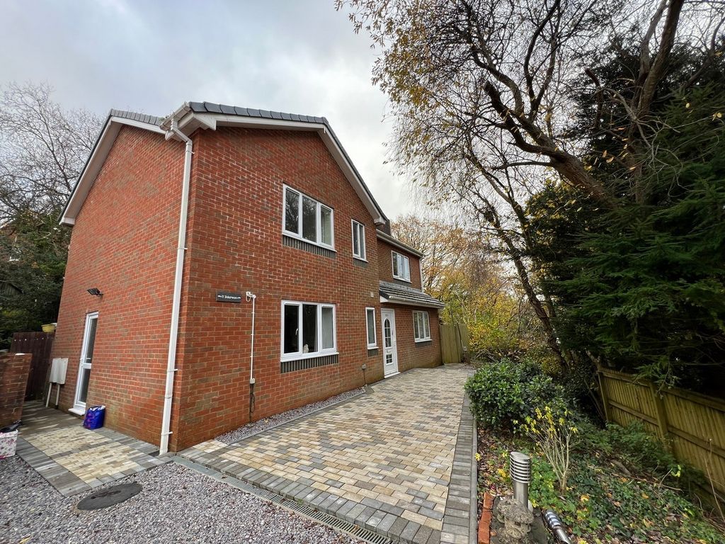4 bed detached house for sale in Tylcha Fach Estate Tonyrefail