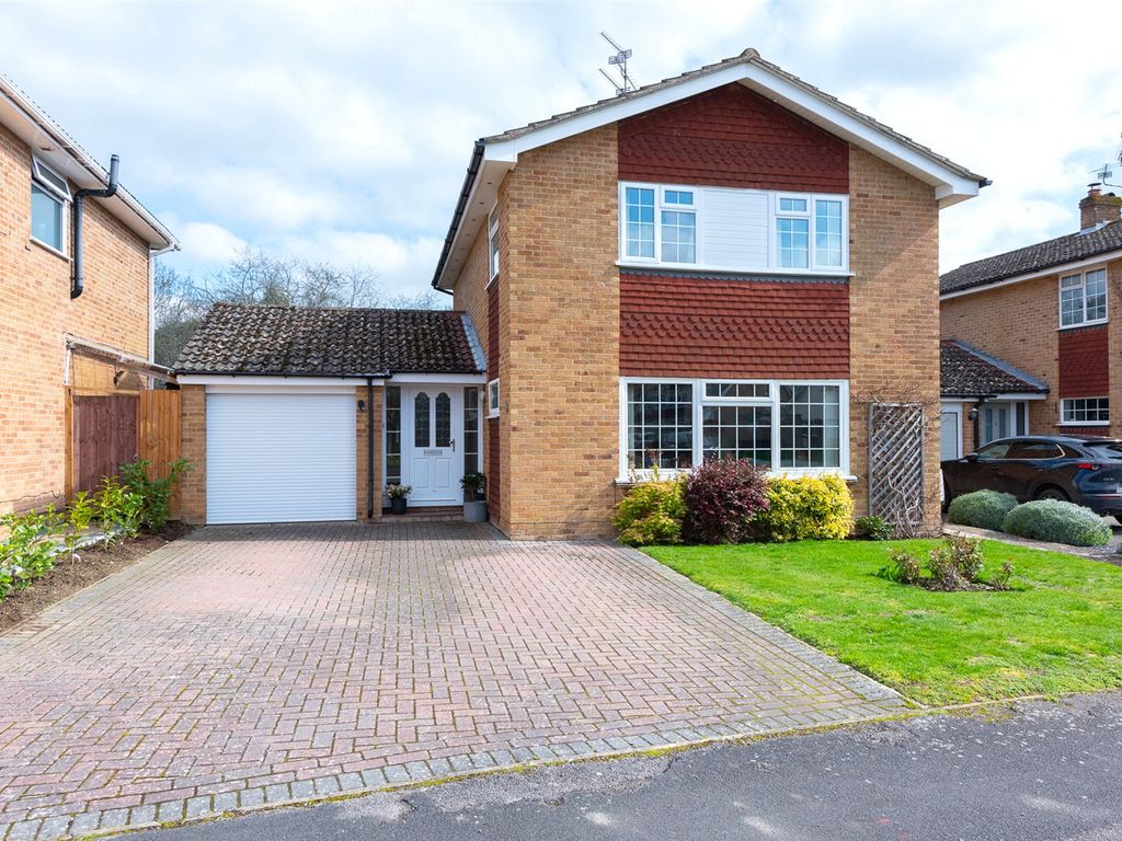 4 bed detached house for sale in Longbridge Road, Bramley, Tadley