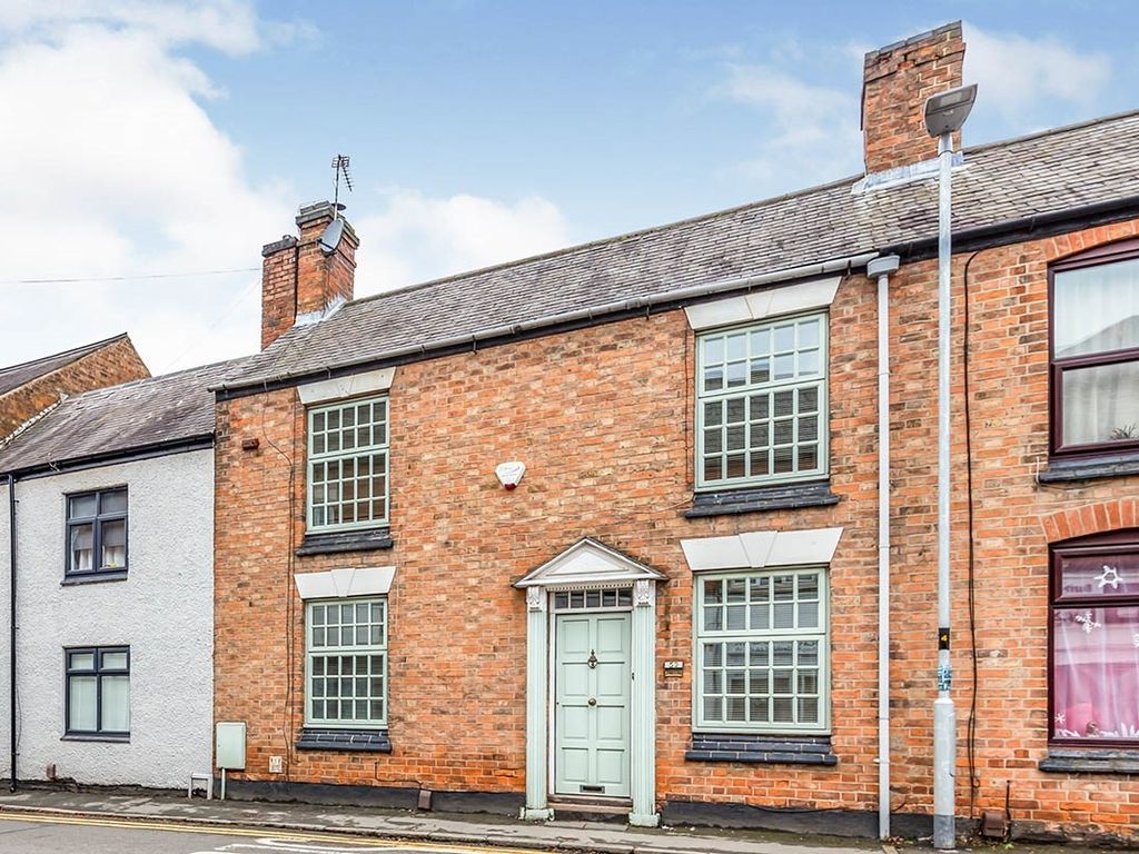 3 bed terraced house to rent in Church Street, Burbage, Hinckley