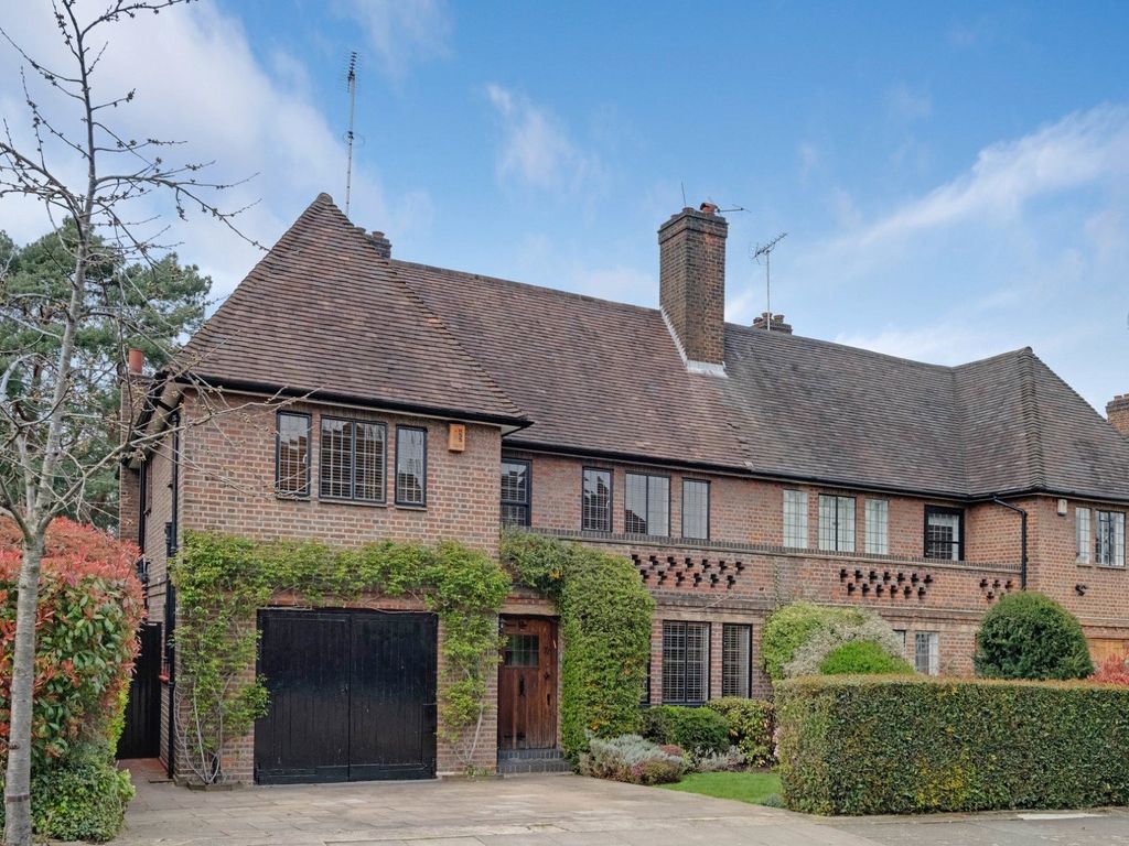 6 bed semidetached house for sale in Meadway, Hampstead Garden Suburb